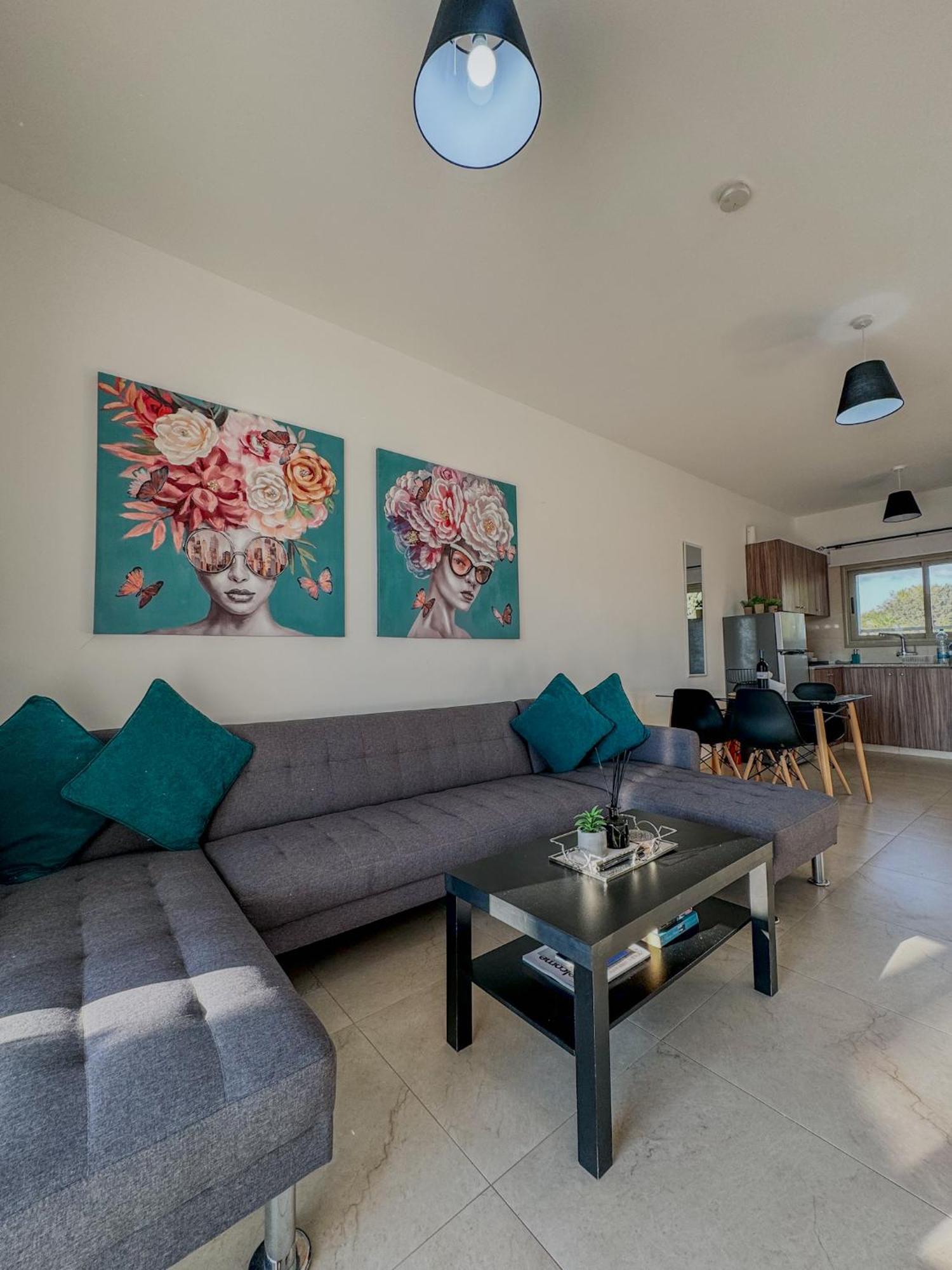 1b Seaside Orchid, Sea, Center Apartment Paphos